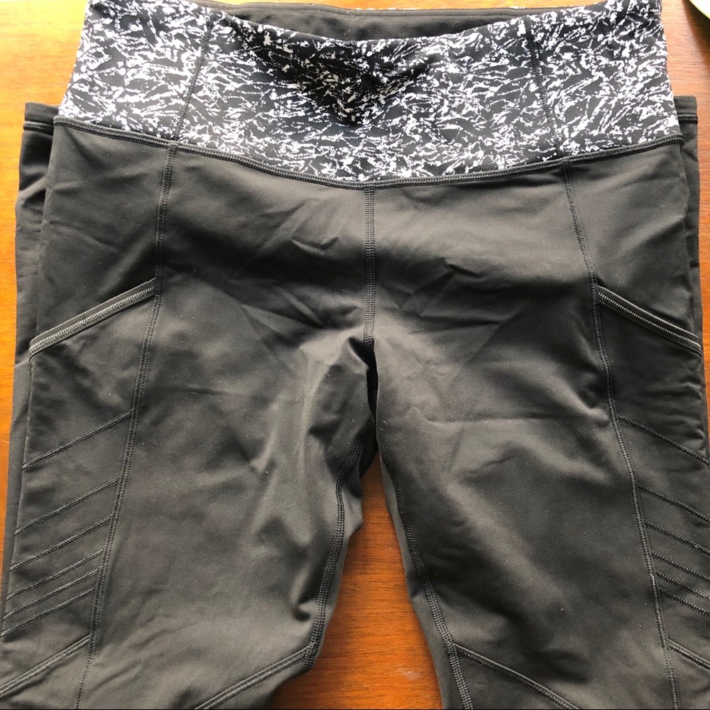 EUC lululemon Speed Up Tight Warp Tech Fleece 28